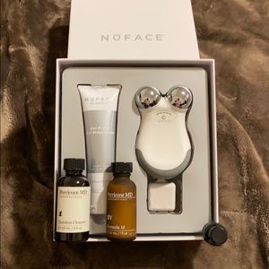 NWOT Nuface Facial atoning Device w/perricone